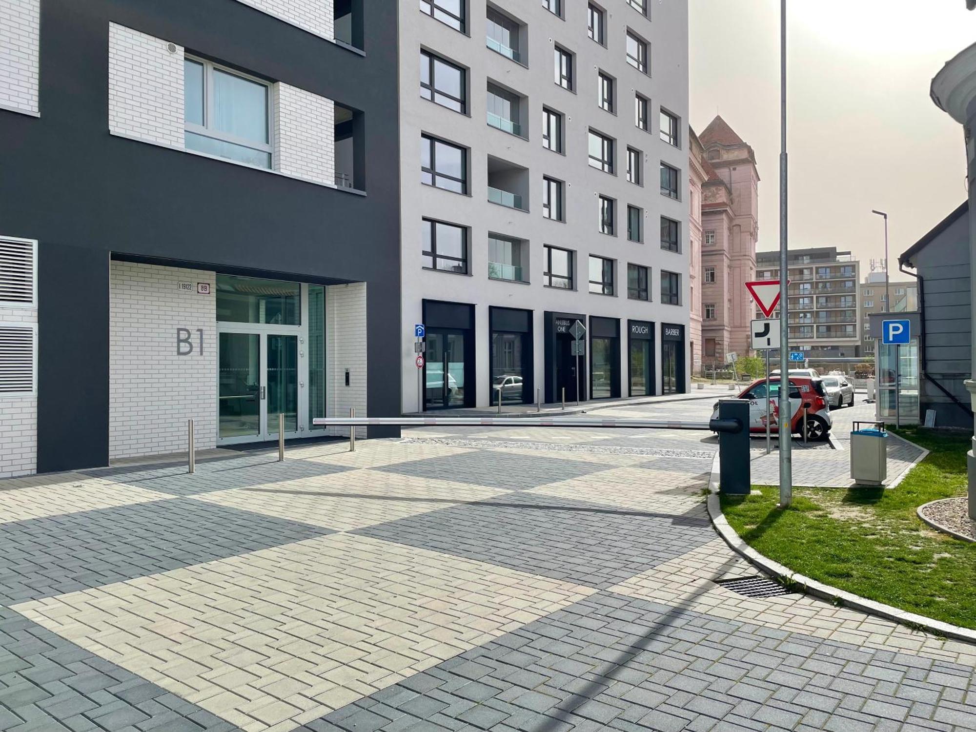 Kamzik Leilighet Bratislava Eksteriør bilde